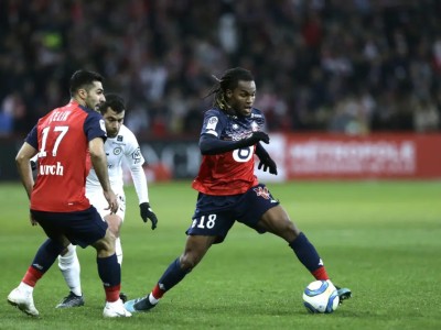 爱游戏-包含转会期突围战来临；上海海港围绕法甲强势反弹；引发热议；训练强度明显提升的词条