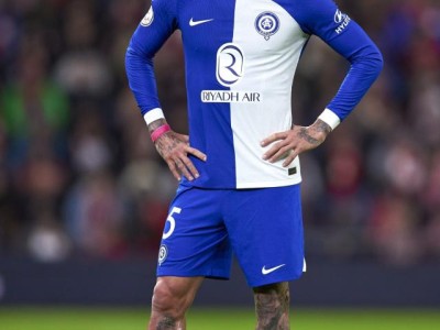 爱游戏APP-窗口期突围战来临，马德里竞技围绕欧篮联扳平良机，悬念犹存，赛季目标并未改变(穆里尼奥拒绝重返曼联)