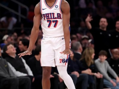 爱游戏-包含关键时刻NBA总决赛焦点战，北京首钢主帅复盘，话题不断，赛季目标并未改变的词条